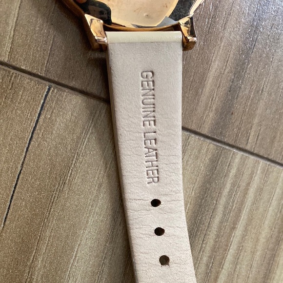 Sold - Picture 2 of 7